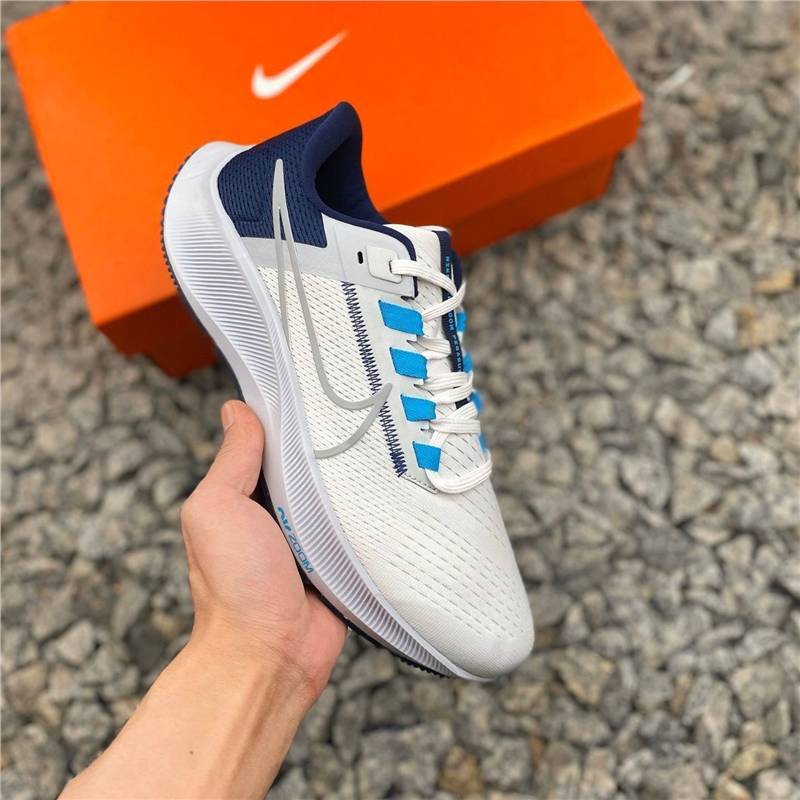 NK Air Zoom Pegasus 38 – Baskets Polyvalentes pour Tous les Jours