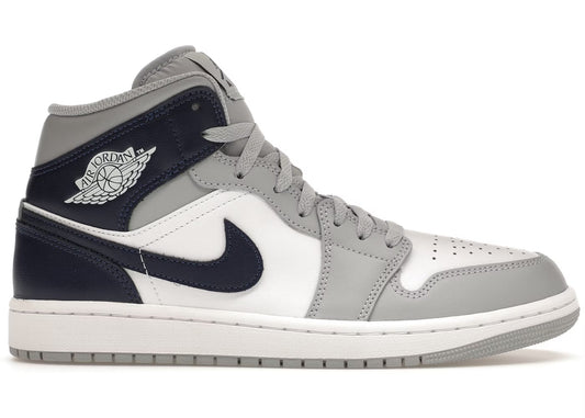 Jordan 1 Mid Gris Loup Bleu Marine Minuit